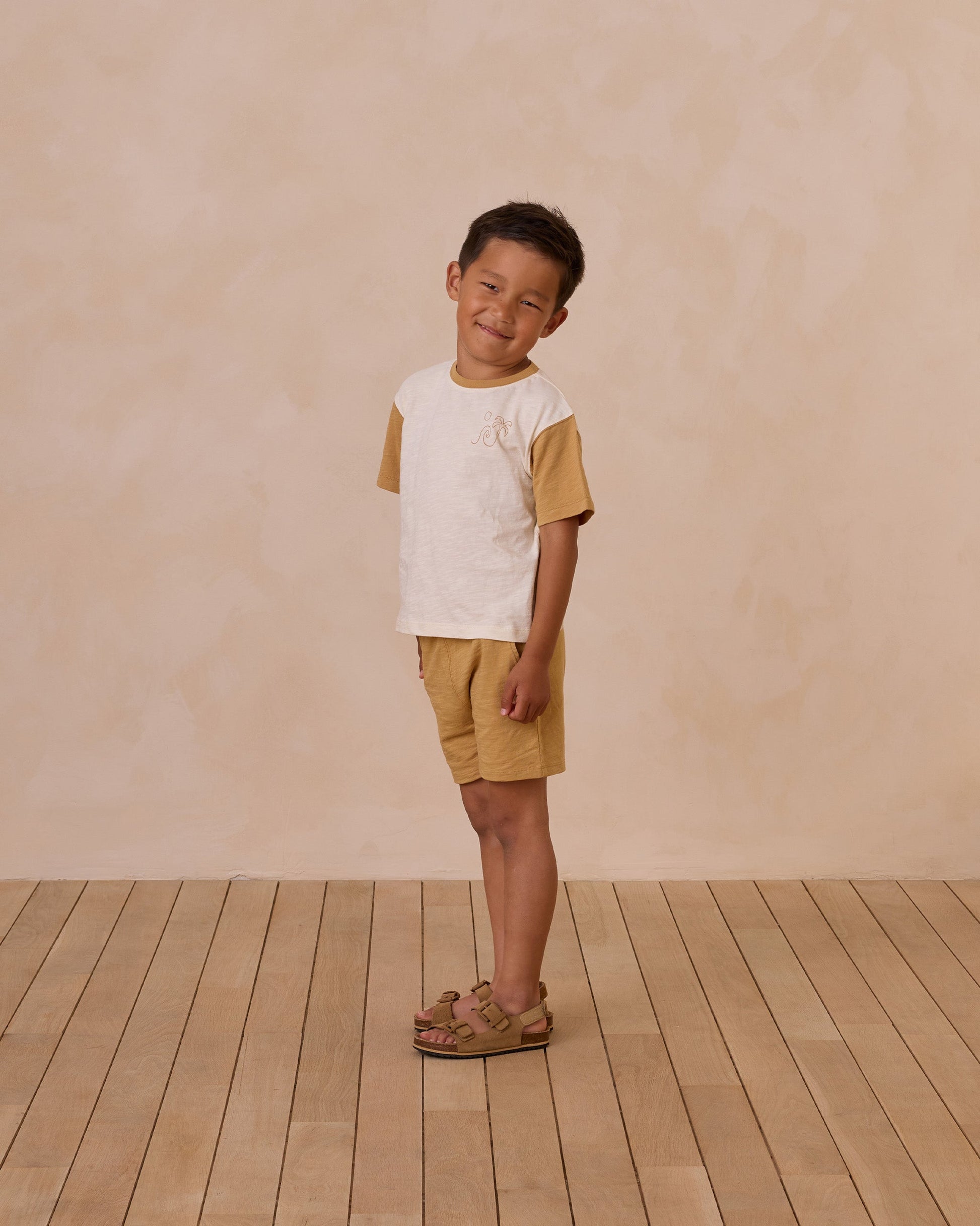 Contrast Short Sleeve Tee || Summer Vibes