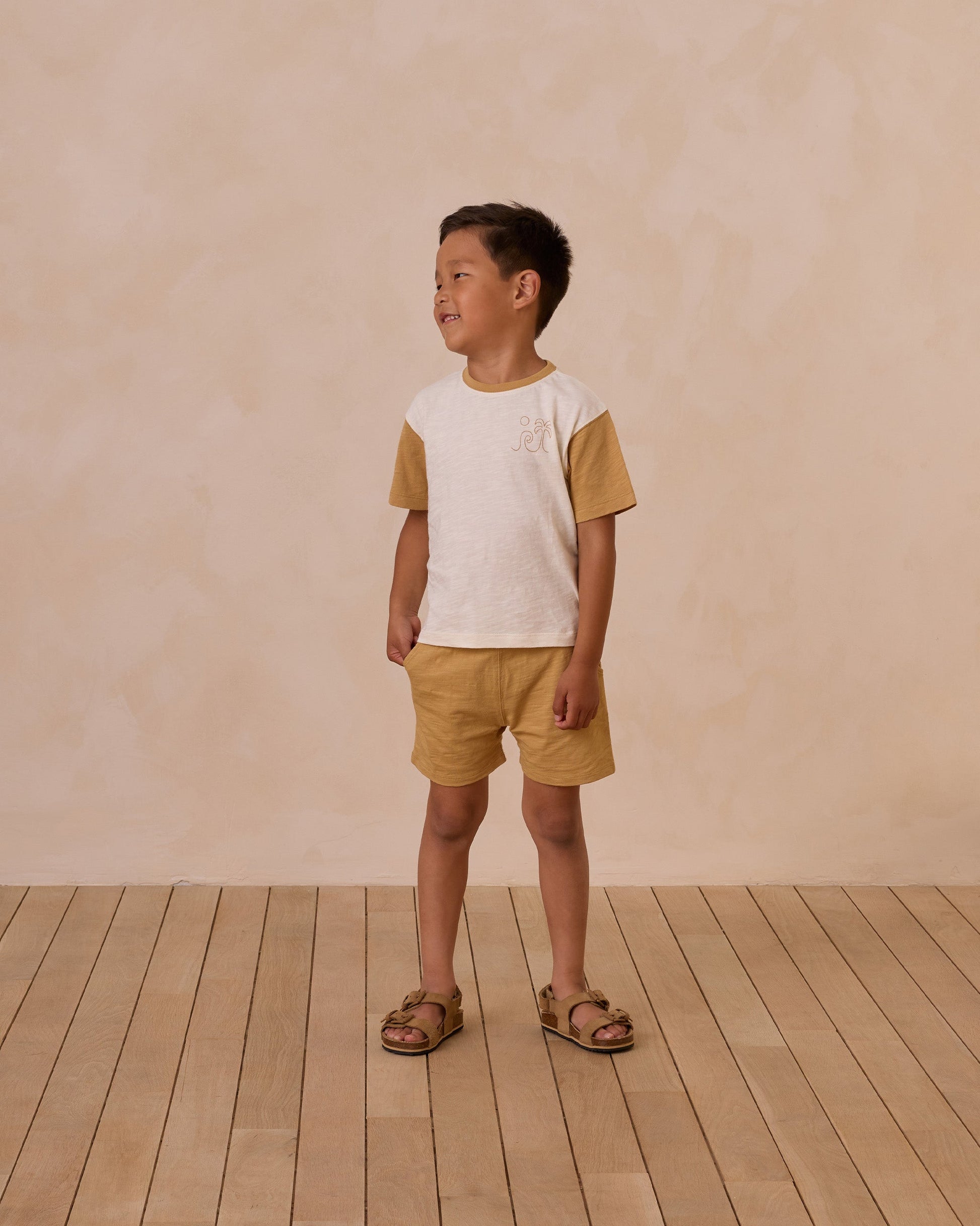 Contrast Short Sleeve Tee || Summer Vibes
